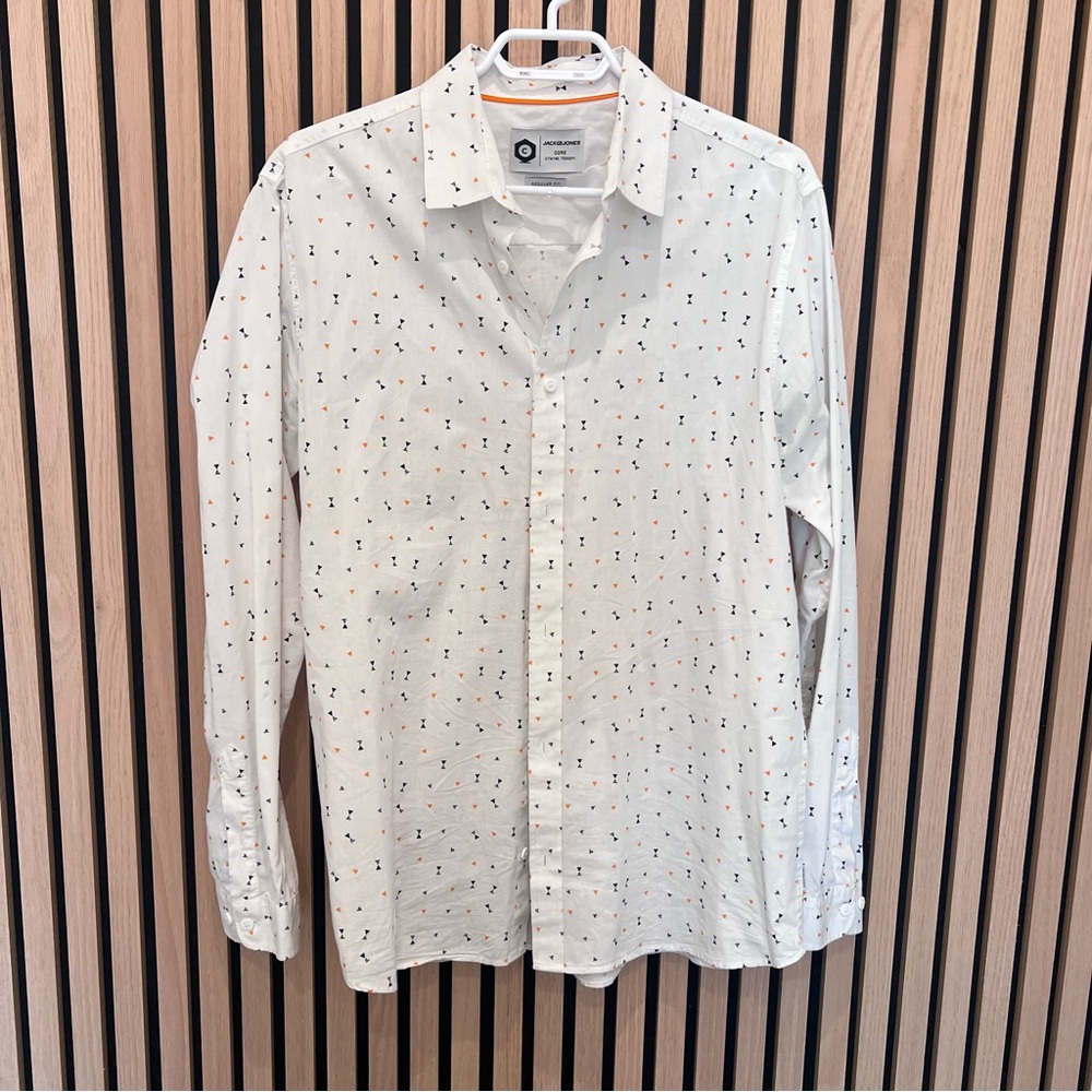 Jack and Jones modern white dress shirt with black and orange triangles